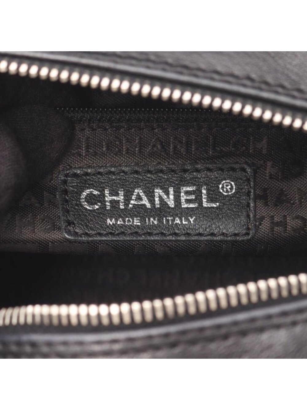 Chanel Handbag Quilted Black Lambskin Coco Charm - Picture 4 of 12